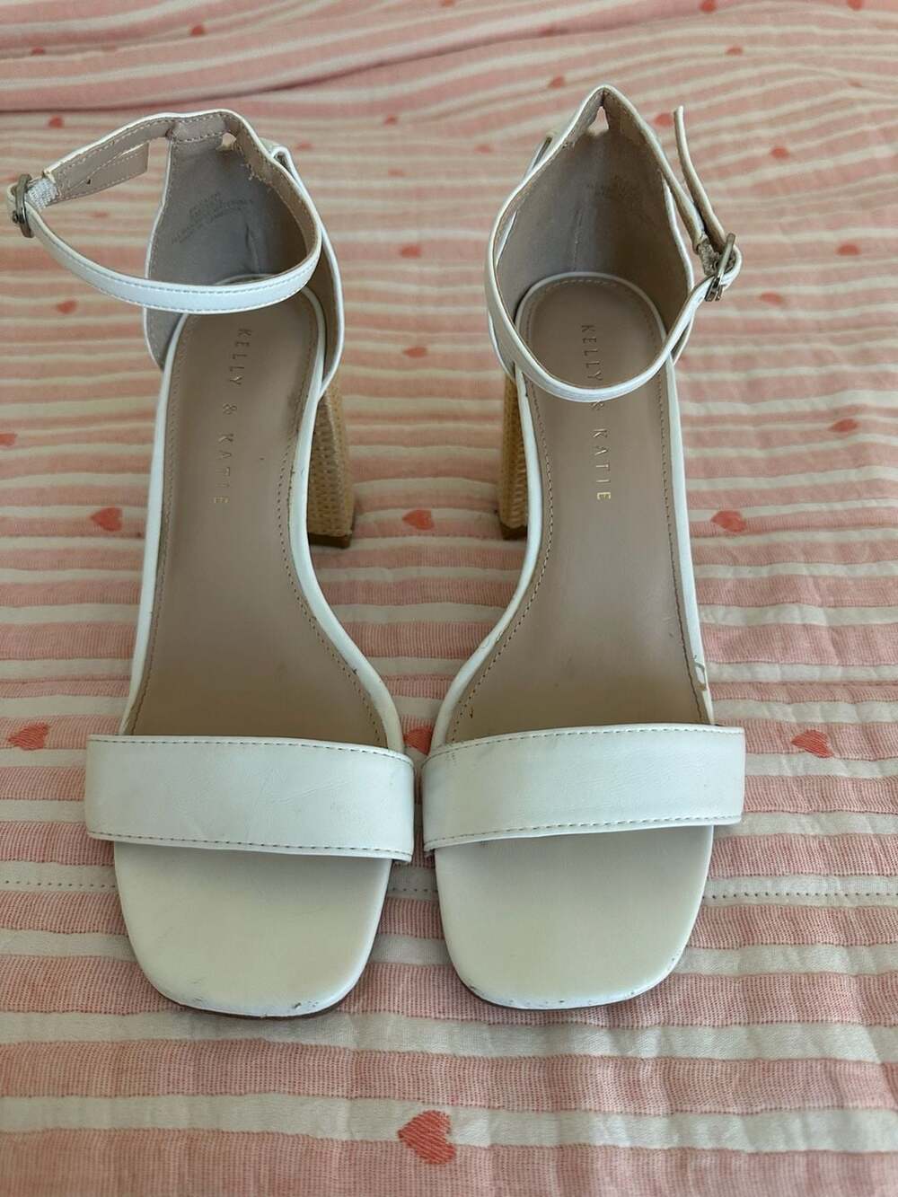 Kelly & Katie Caital Sandal Size 8.5M/38.5 White Ankle Strap Block Heel